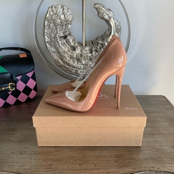 CHRISTIAN LOUBOUTIN So Kate Patent Pointed-Toe Red Sole Pump - Picture 4 of 12